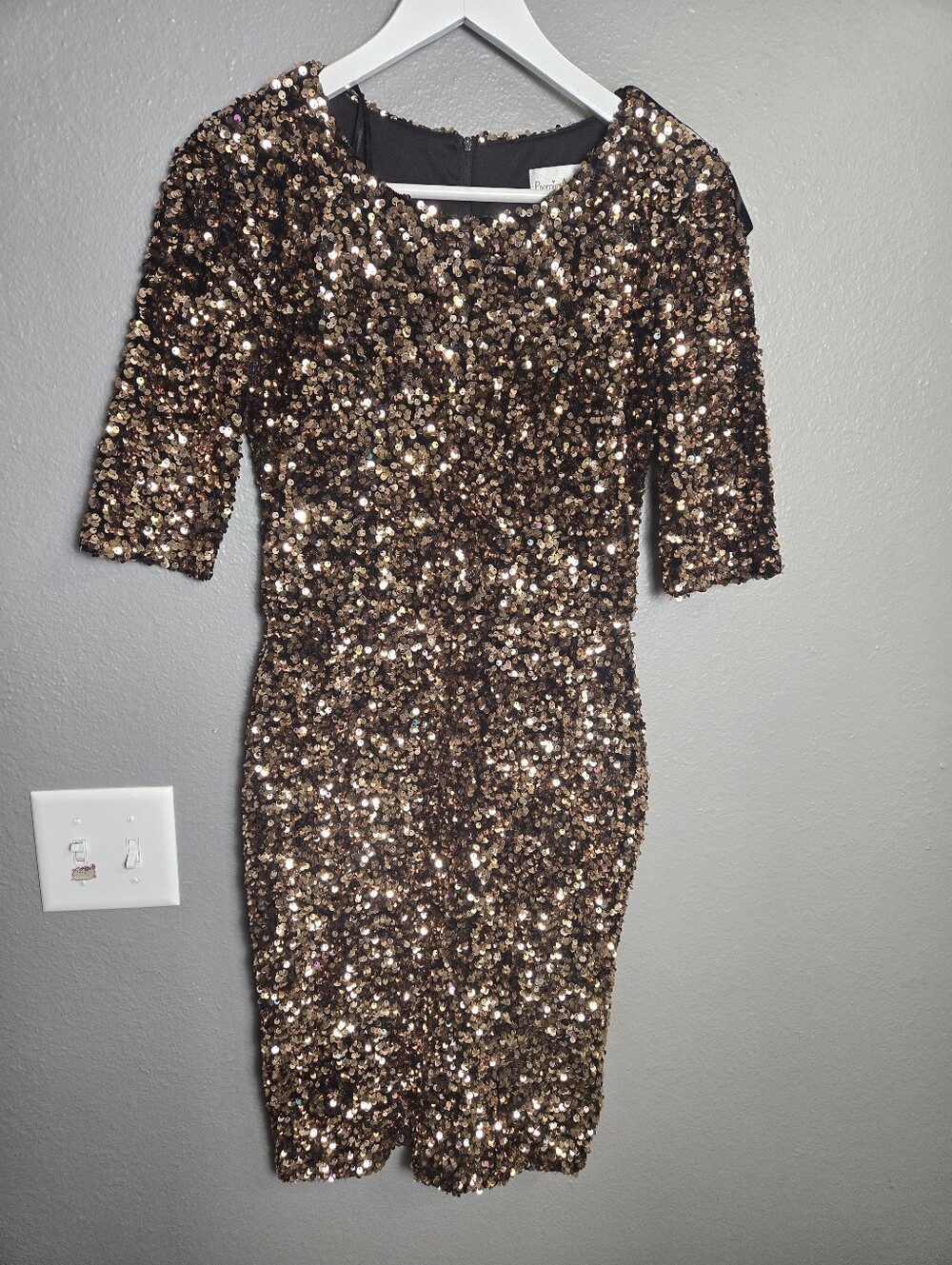 Premier Amour Gold Sequin 3/4 Dress Size 6